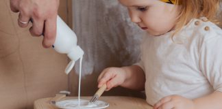 Tumling får maling til at male med